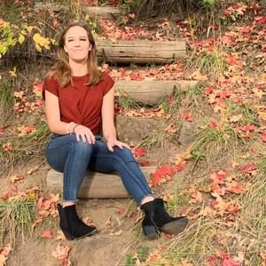 Meet your Posher, Julia